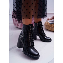 Bottines Femme Laquées Sur Un Talon Noir Insist 1