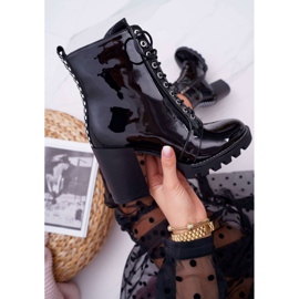 Bottines Femme Laquées Sur Un Talon Noir Insist le noir 8