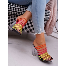 FRGIV Pantoufles Femme On A Post Slip On Multikolor Dubai multicolore 2