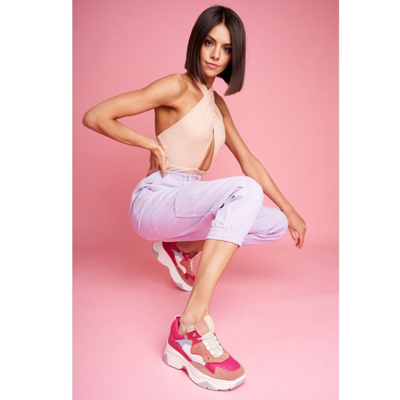 Chaussures de sport en cuir pour femmes GOE Rose FF2N3010 blanche 1