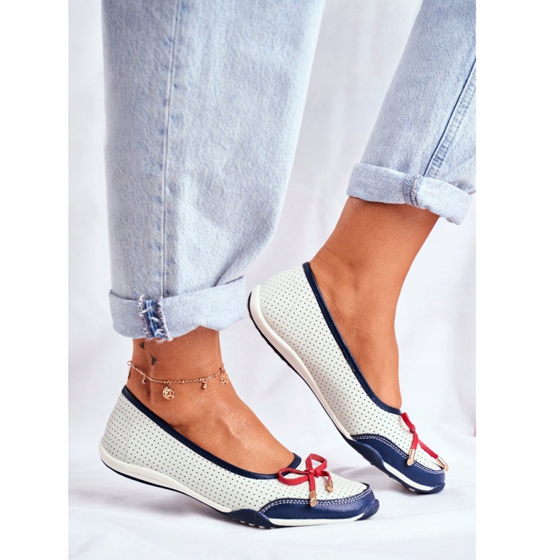 EVE Ballerines ajourées femme cuir blanc et rouge Erdola blanche bleu marin 2 EVE Ballerines ajourées femme cuir blanc et rouge Erdola blanche bleu marin 2