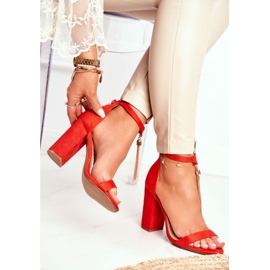 FW1 Sandales en daim orange sur une barre avec Annick Fringe 3
