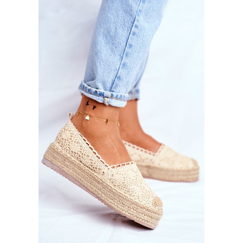 FRJ Espadrilles En Dentelle Pour Femmes Sur Une Plate-Forme Folklorique Beige 2 FRJ Espadrilles En Dentelle Pour Femmes Sur Une Plate-Forme Folklorique Beige 2