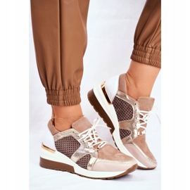 Chaussures de sport pour femmes Baskets en cuir Nicole Beige 2562 Daina 2 Chaussures de sport pour femmes Baskets en cuir Nicole Beige 2562 Daina 2