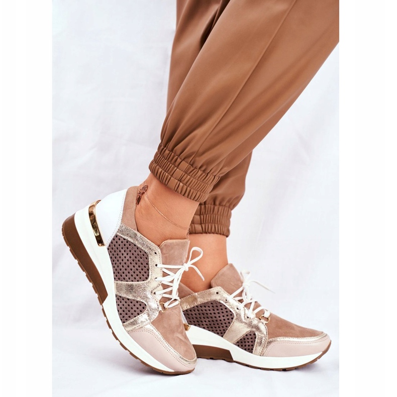 Chaussures de sport pour femmes Baskets en cuir Nicole Beige 2562 Daina 1 Chaussures de sport pour femmes Baskets en cuir Nicole Beige 2562 Daina 1
