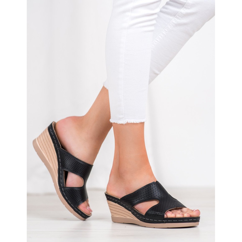 GOLL Pantoufles compensées légères le noir 1