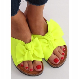 Chaussons Neon CK108 sur la semelle en liège jaune 3