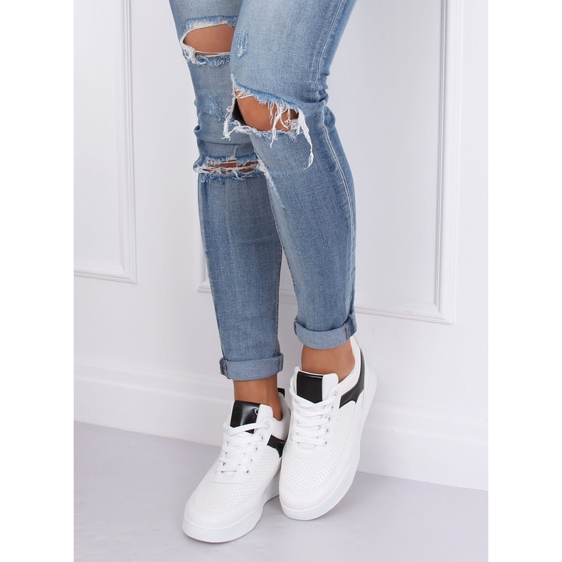 Chaussures de sport blanches à semelles compensées 85-429 BLANC / NOIR 2