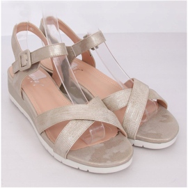 Sandales sur un petit talon compensé doré NS115P LT.GOLD d'or 1