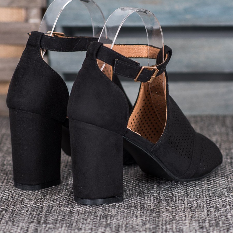 Small Swan Sandales ajourées élégantes le noir 1