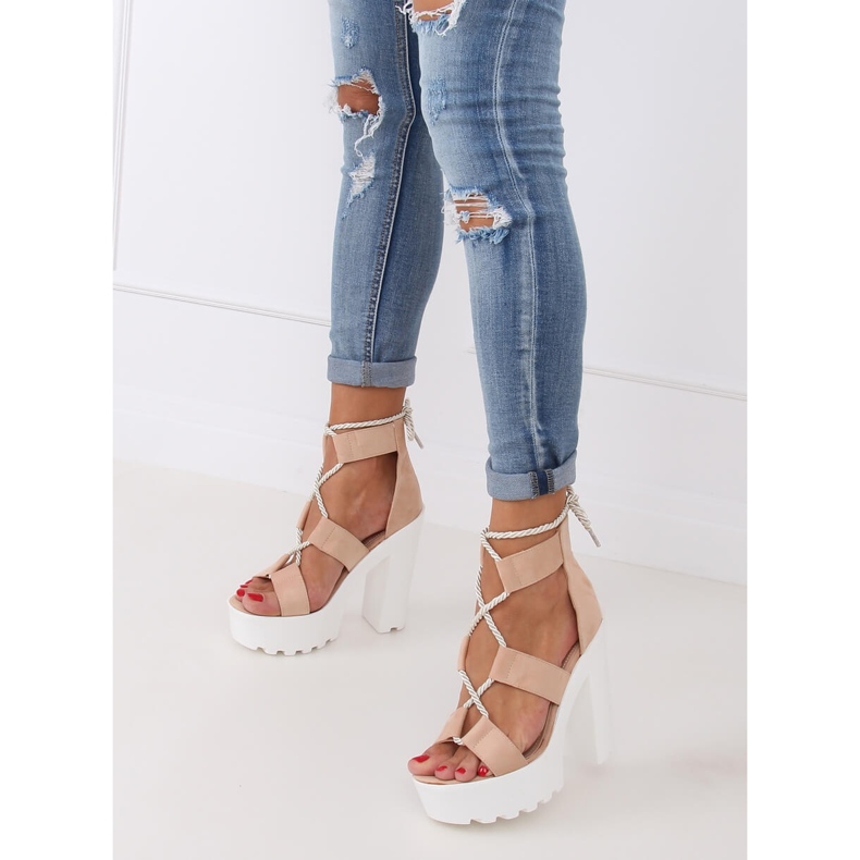 Sandales sur la plateforme beige et rose NS120 Beige 1