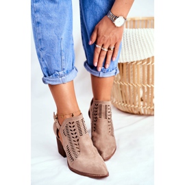 Bellucci Bottines Femme à Découpe Printemps Beige Velluci 2 Bellucci Bottines Femme à Découpe Printemps Beige Velluci 2