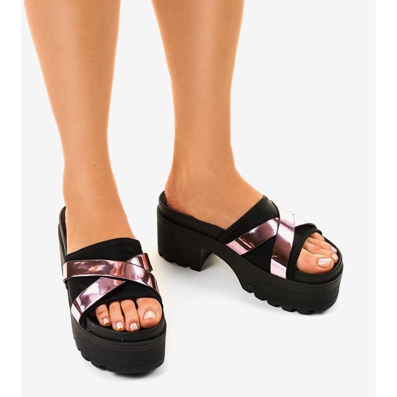 Talons hauts noirs CL-3A309-20 le noir 2