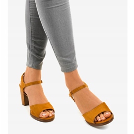 Sandales camel sur le pilier en daim 660-6 brun 2