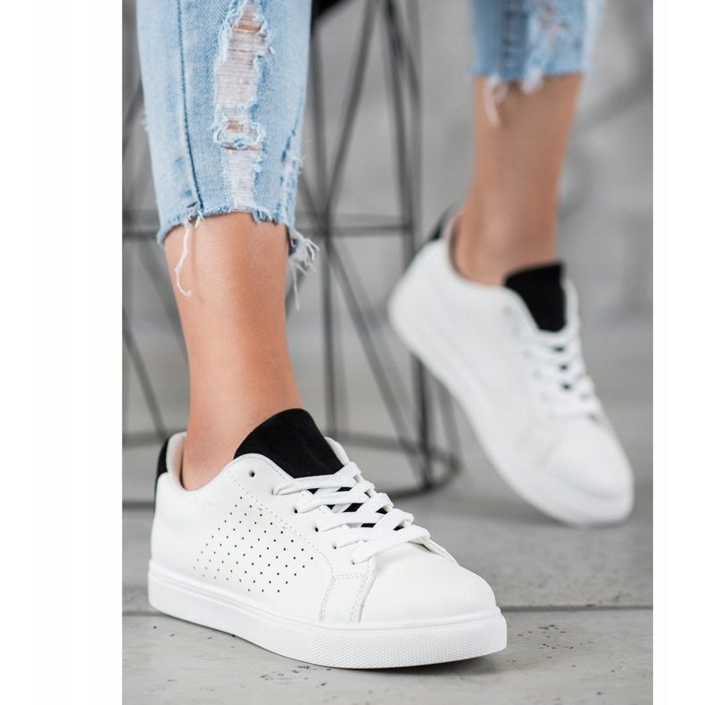 SHELOVET Chaussures blanches avec empiècements en daim 1