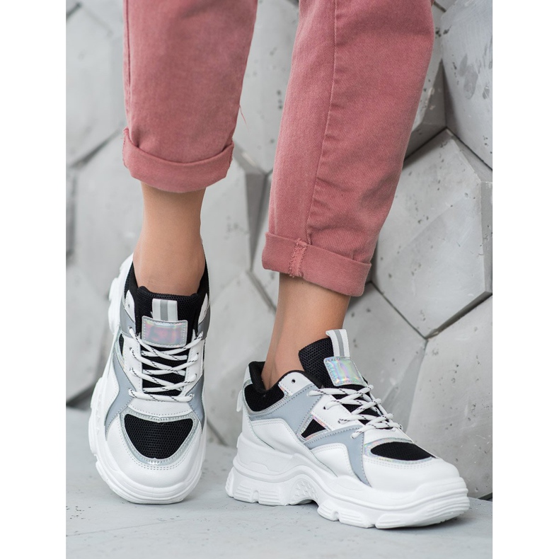 Sweet Shoes Baskets nouées blanche le noir 1