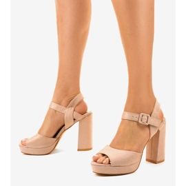 Sandales beiges sur tige en daim 77-102 2