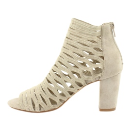 Sandales avec dessus en daim Filippo DS1275 / 20 BE beige 1