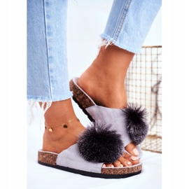 MSMG Chaussons Femme Gris Sur Bouchons Avec Pompon Galaxo 2 MSMG Chaussons Femme Gris Sur Bouchons Avec Pompon Galaxo 2