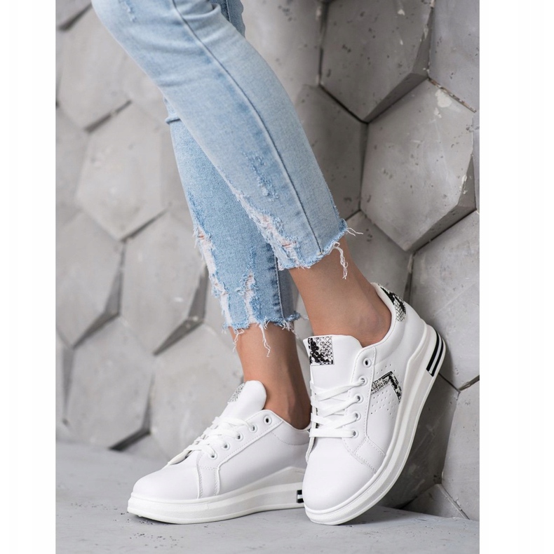 SHELOVET Chaussures de sport en cuir écologique blanche 2