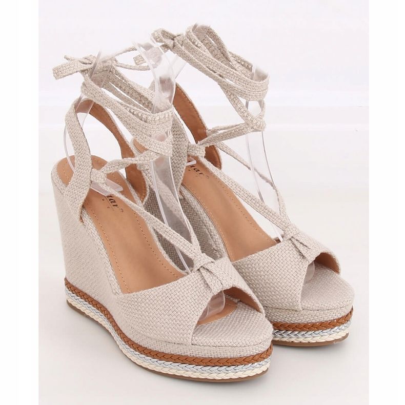 Beige GP07 Sandales compensées beiges 1