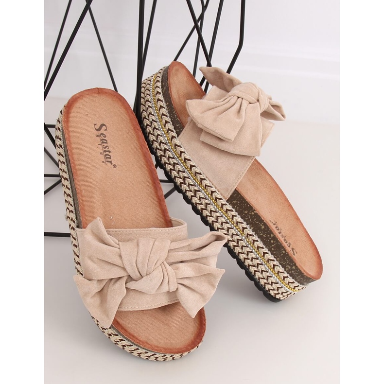 Chaussons à semelles hautes beige CK137P Beige 1