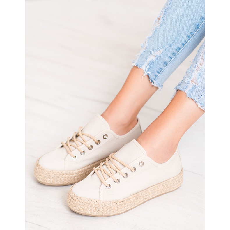 Kylie Baskets sur une plate-forme de paille brun 1