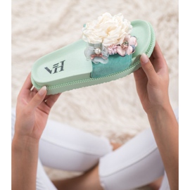 SHELOVET Pantoufles En Daim Avec Fleurs vert 5
