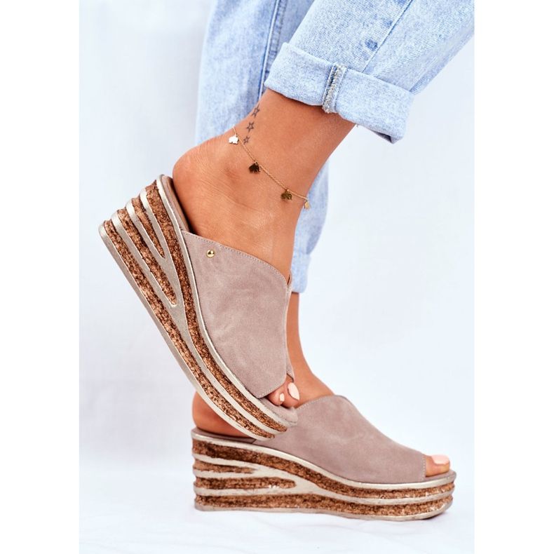 Pantoufles En Cuir Pour Femmes Sur Compensée Nicole 2559 Limonade beige 2