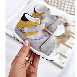Bartek S.A. Sandales préventives Mini First Steps pour enfants Bartek W-71266 gris jaune 2