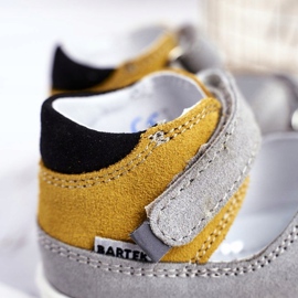 Bartek S.A. Sandales préventives Mini First Steps pour enfants Bartek W-71266 gris jaune 4