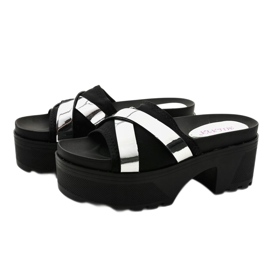 Pantoufles noires à talon CL-3A309-43 le noir 2