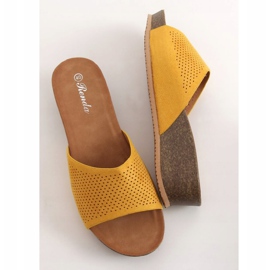 Chaussons compensés bas miel 10-238 Jaune 1