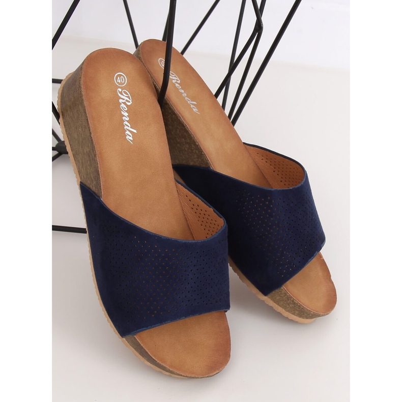 Chaussons bleu marine 10-238 D.BLUE 2