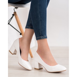 SHELOVET Escarpins blancs avec cuir écologique 2