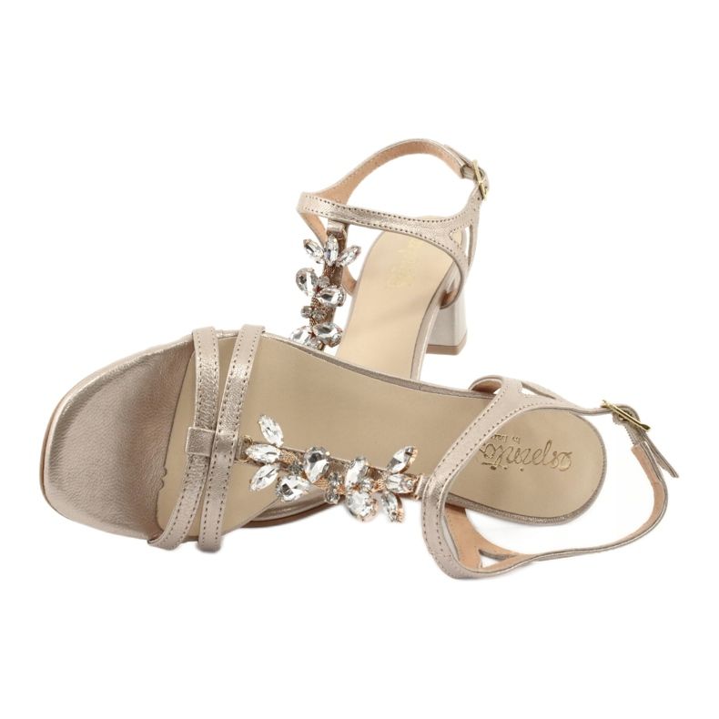 Sandales dorées sur un poteau avec Zircon Espinto S352 8