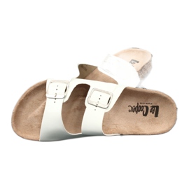 Chaussons blancs anatomiques laqués Lee Cooper 1043-5 blanche 3 Chaussons blancs anatomiques laqués Lee Cooper 1043-5 blanche 3