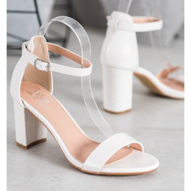 Small Swan Sandales élégantes à talons hauts blanc 1