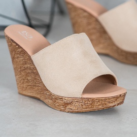 Small Swan Pantoufles En Daim Léger brun 1