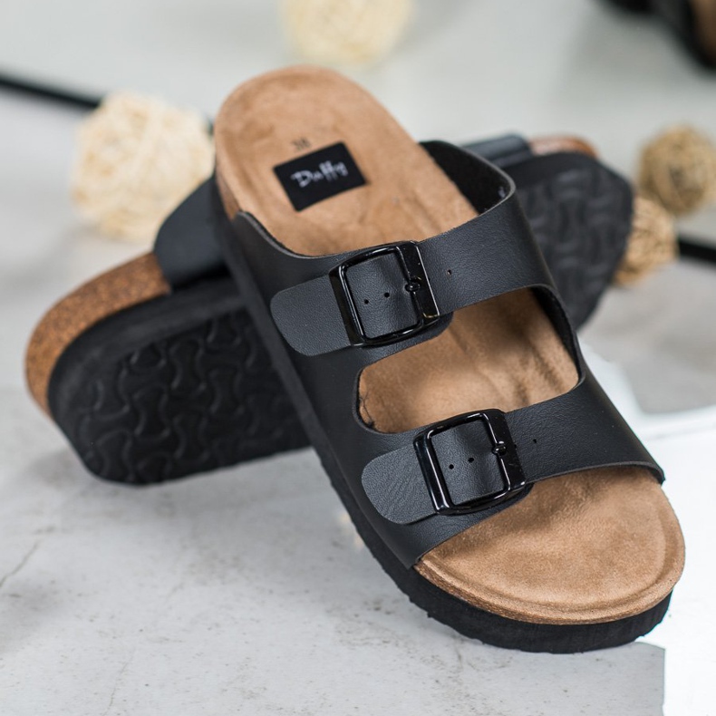 SHELOVET Pantoufles noires sur la plate-forme le noir 2