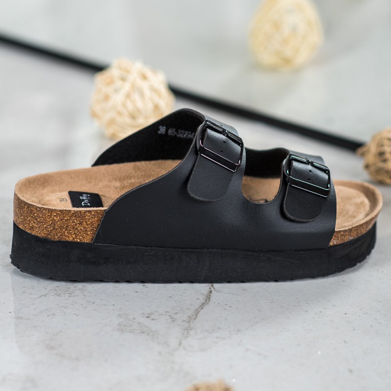 SHELOVET Pantoufles noires sur la plate-forme le noir 1