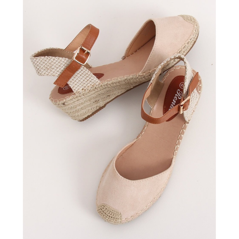 Espadrilles sur un coin beige S-820 Beige 1 Espadrilles sur un coin beige S-820 Beige 1