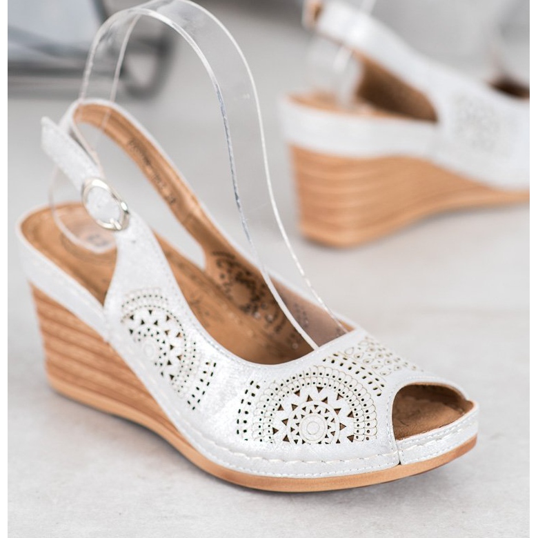 Evento Sandales ajourées avec cuir écologique gris 1 Evento Sandales ajourées avec cuir écologique gris 1