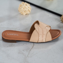 SHELOVET Pantoufles élégantes en cuir écologique beige 2