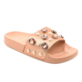Chaussons roses avec perles H-6567 1