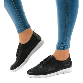 Baskets noires ajourées JH701-1 le noir 2