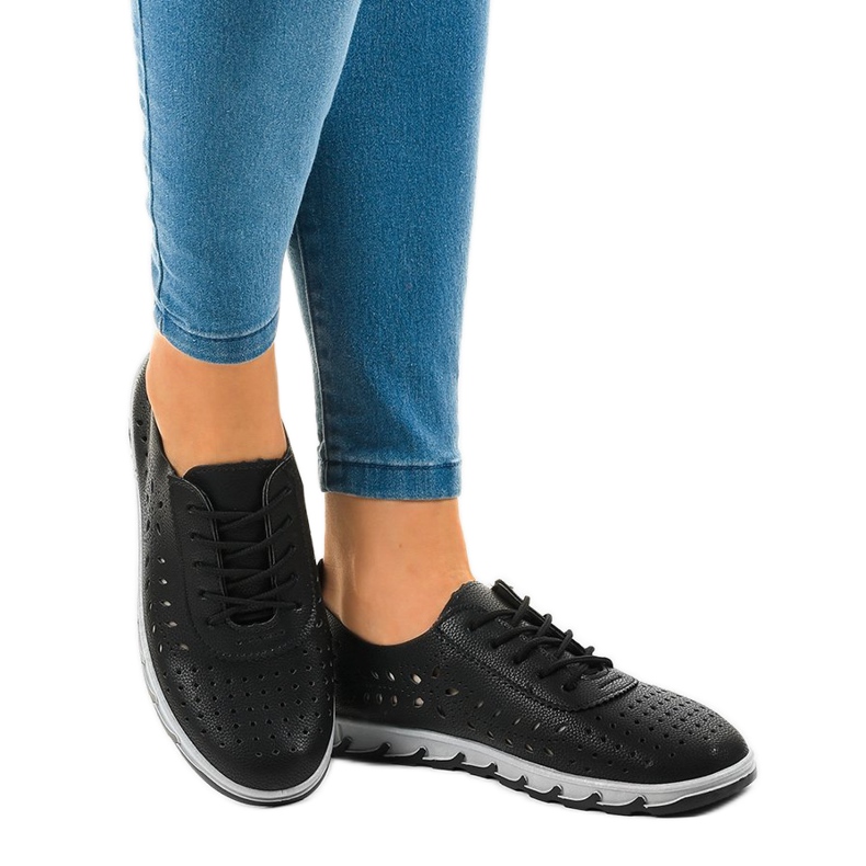 Baskets sport ajourées noires JH81168-3 le noir 1