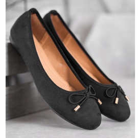 Clowse Ballerines en daim noir 1