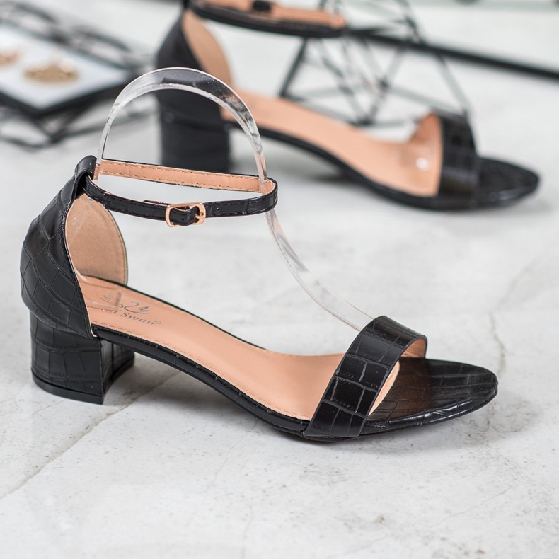 Small Swan Sandales confortables sur une tige basse noir 1