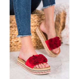 Small Swan Pantoufles En Daim Avec Ornements rouge 4